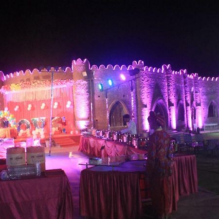 Maalgudi Fort Hotel Bhopal Buitenkant foto